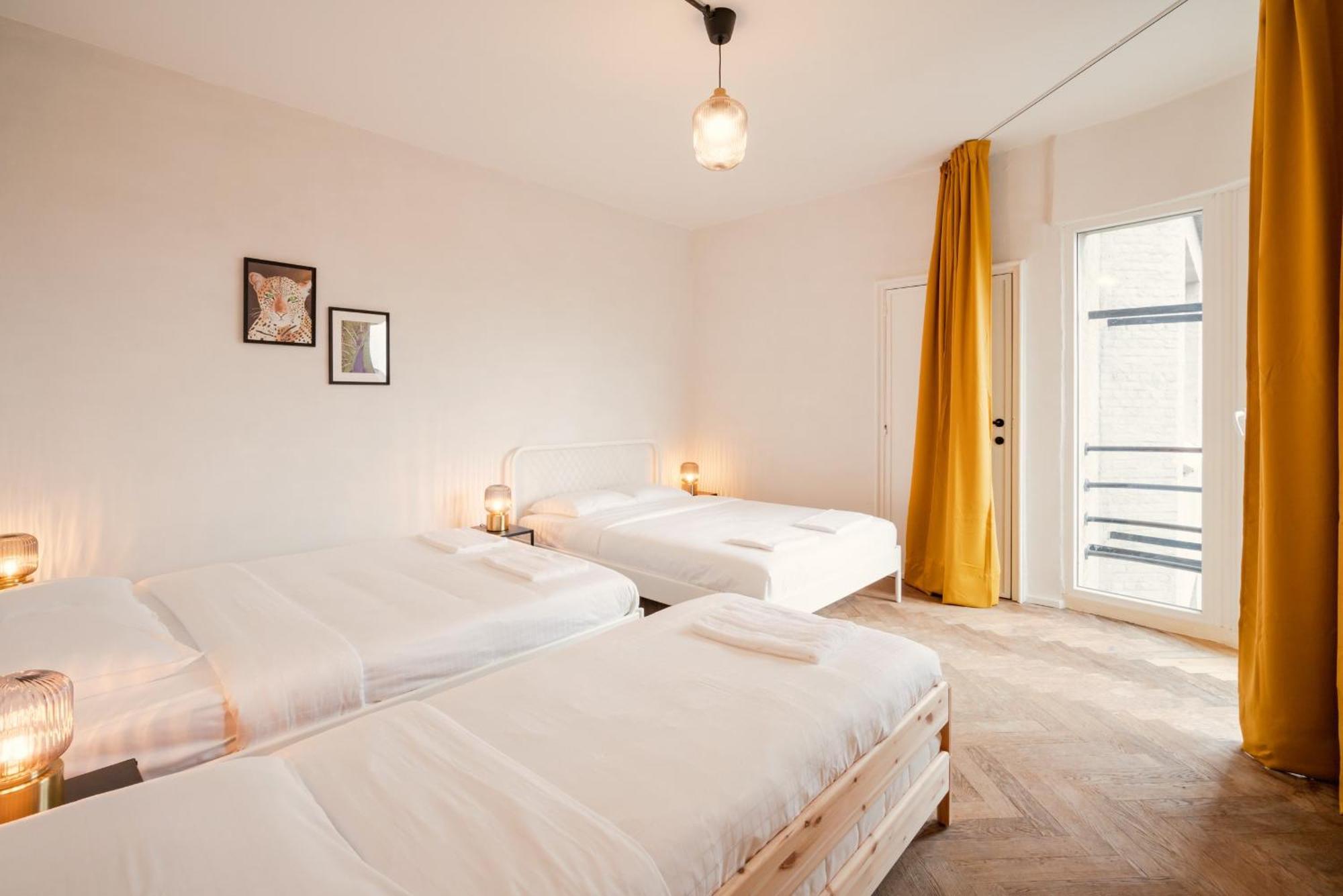 Charming And Spacious Apartments In The Heart Of アントウェルペン エクステリア 写真