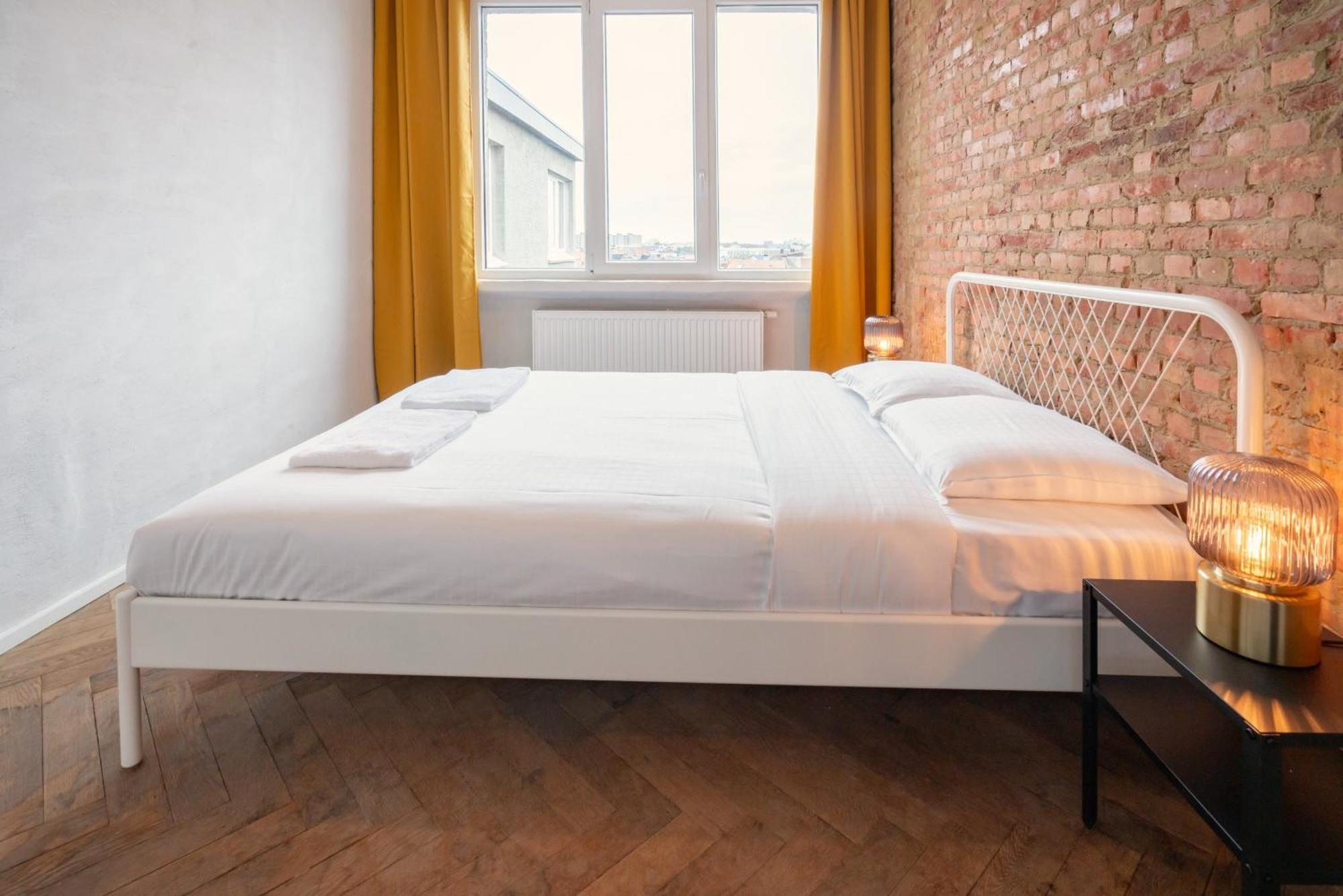 Charming And Spacious Apartments In The Heart Of アントウェルペン エクステリア 写真