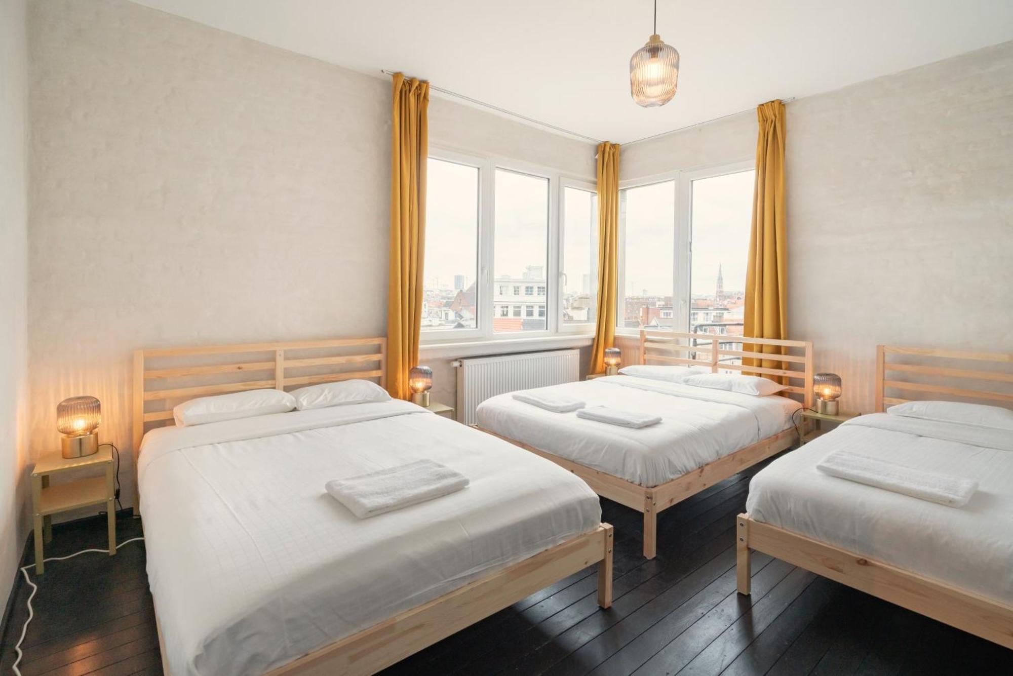 Charming And Spacious Apartments In The Heart Of アントウェルペン エクステリア 写真