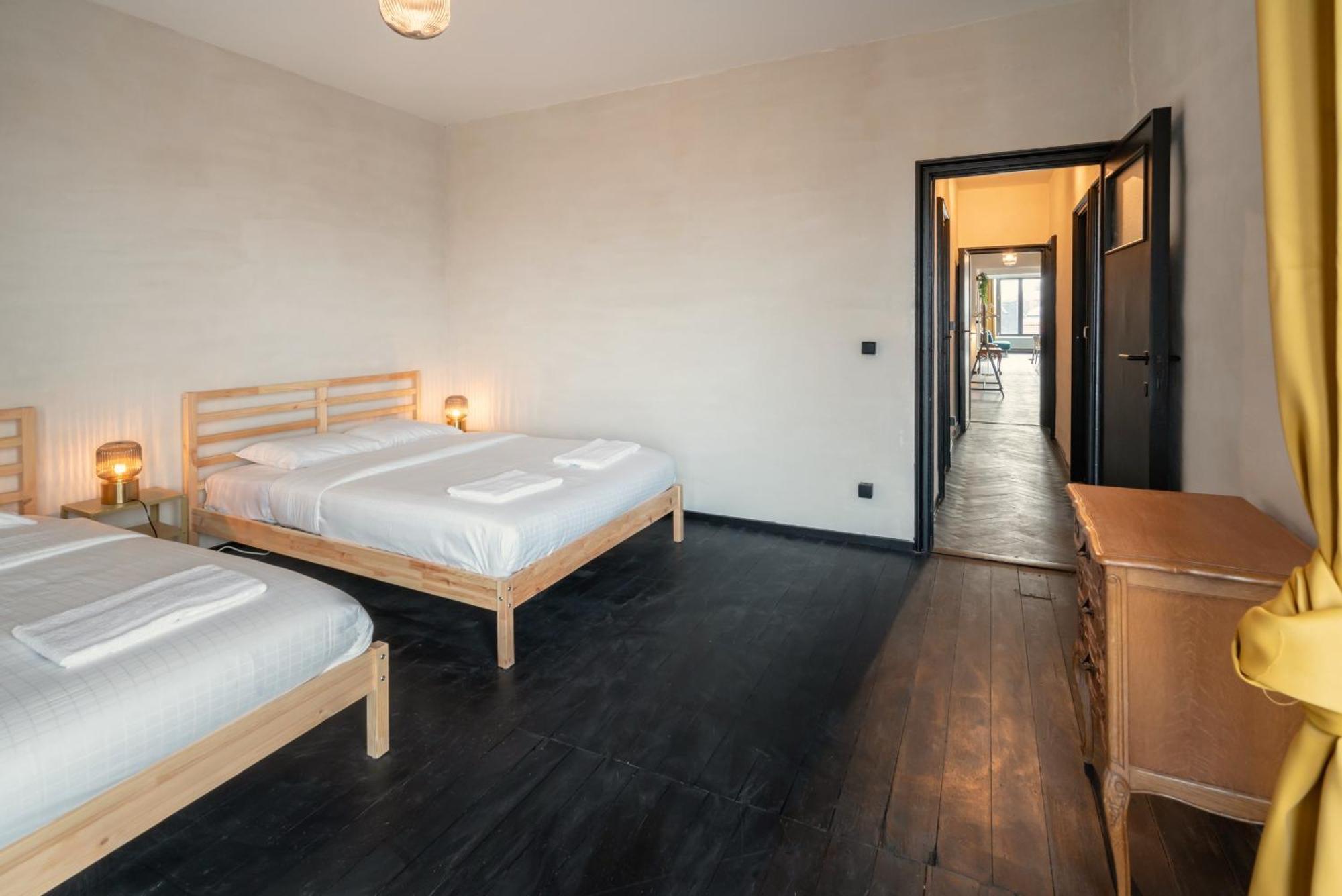 Charming And Spacious Apartments In The Heart Of アントウェルペン エクステリア 写真
