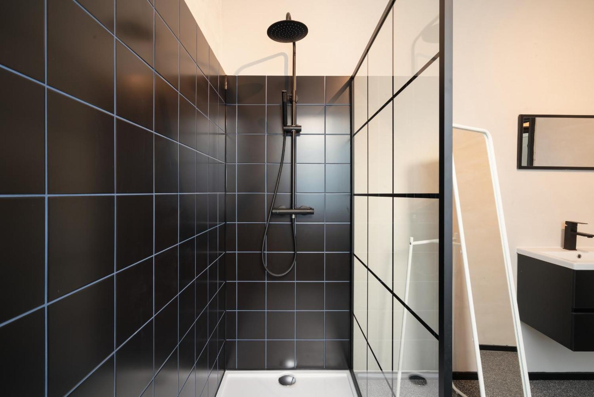 Charming And Spacious Apartments In The Heart Of アントウェルペン エクステリア 写真